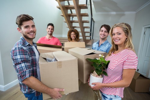 Removal van serving Greenwich residential move