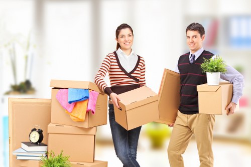 Moving truck service for Greenwich homes and apartments