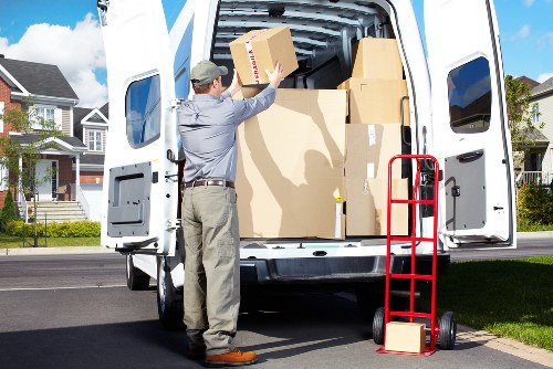 Household removals and quotation request support